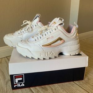 fila chunky white sneakers